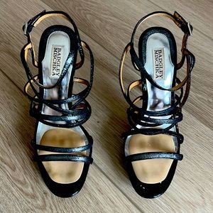 Badgley Mischka platform black and silver heels.